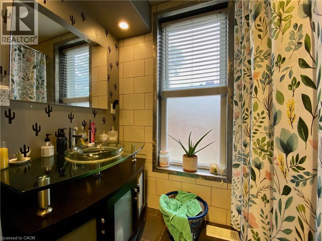 2 Bed, 1 Bath Apartment for Rent in London – 500 COLBORNE Street Unit# 2, London - Image 21
