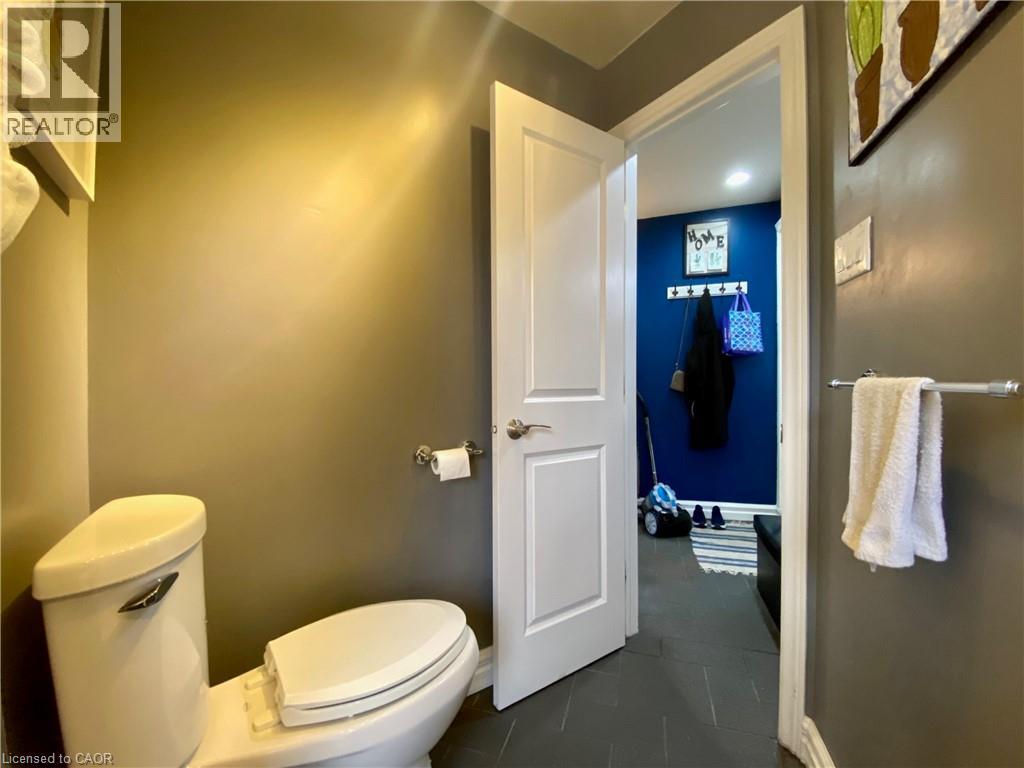 2 Bed, 1 Bath Apartment for Rent in London – 500 COLBORNE Street Unit# 2, London - Image 24