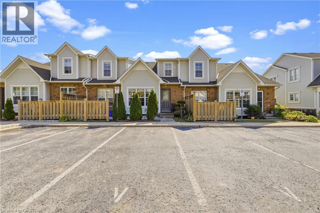 1085 HARROGATE Drive Unit# 5