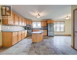 Family room - 392172 Grey Road 109, Southgate, ON N0G2A0 Photo 11