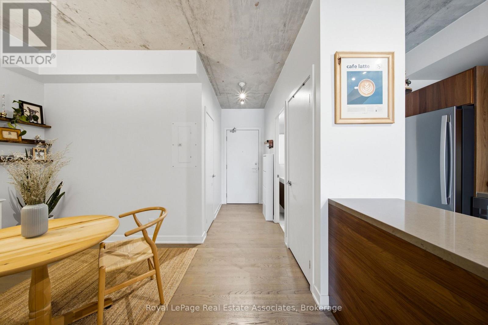 Photo of 302 - 318 KING STREET E