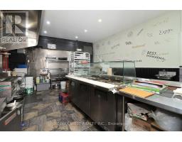 3023 Bathurst Street, Toronto, ON M6B3B5 Photo 8