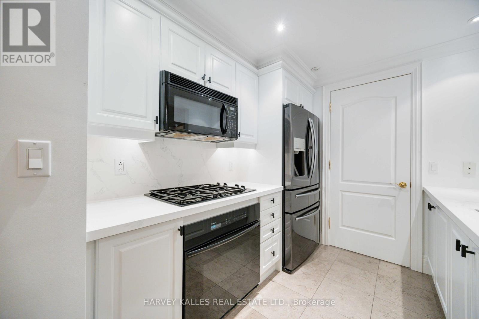 #201 33 DELISLE AVENUE - 11