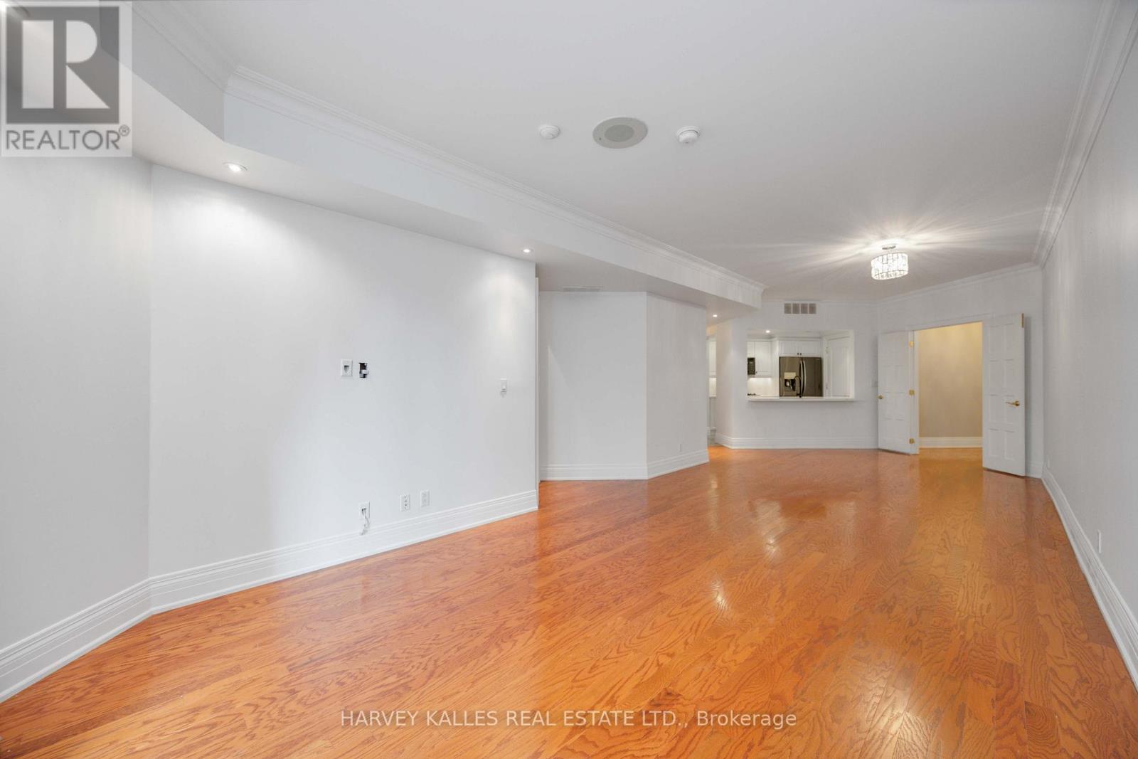 #201 33 DELISLE AVENUE - 27