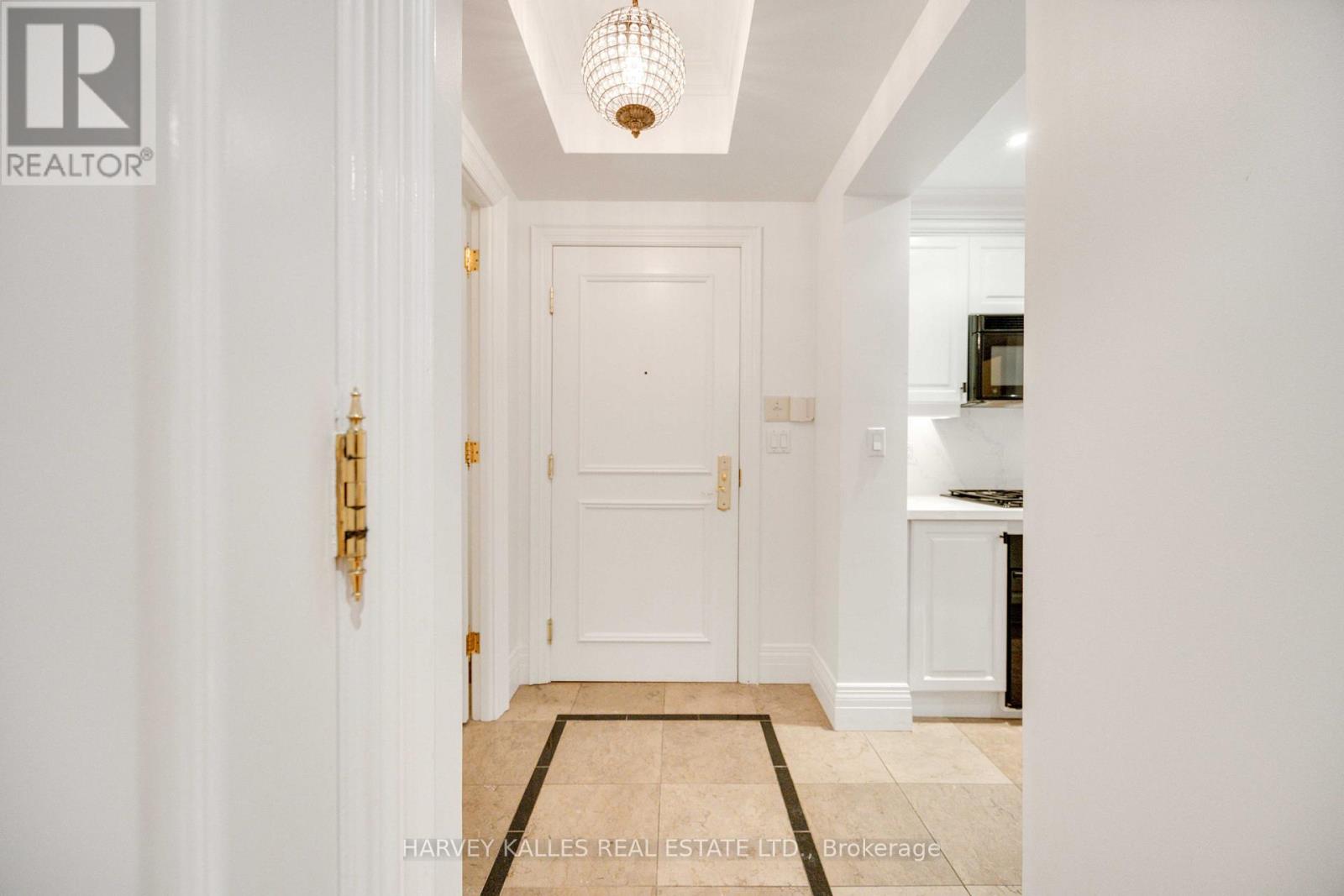 #201 33 DELISLE AVENUE - 3