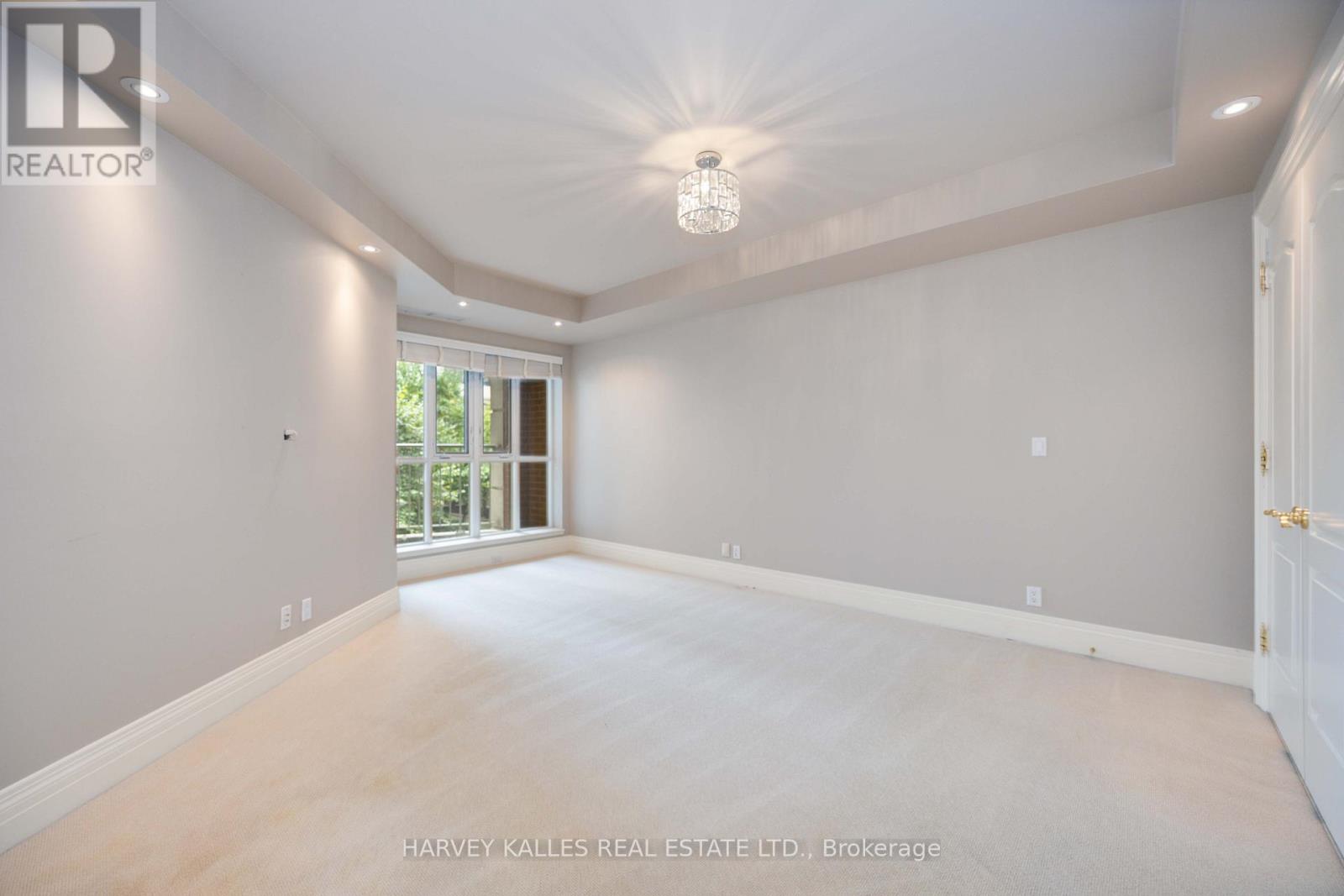 #201 33 DELISLE AVENUE - 31