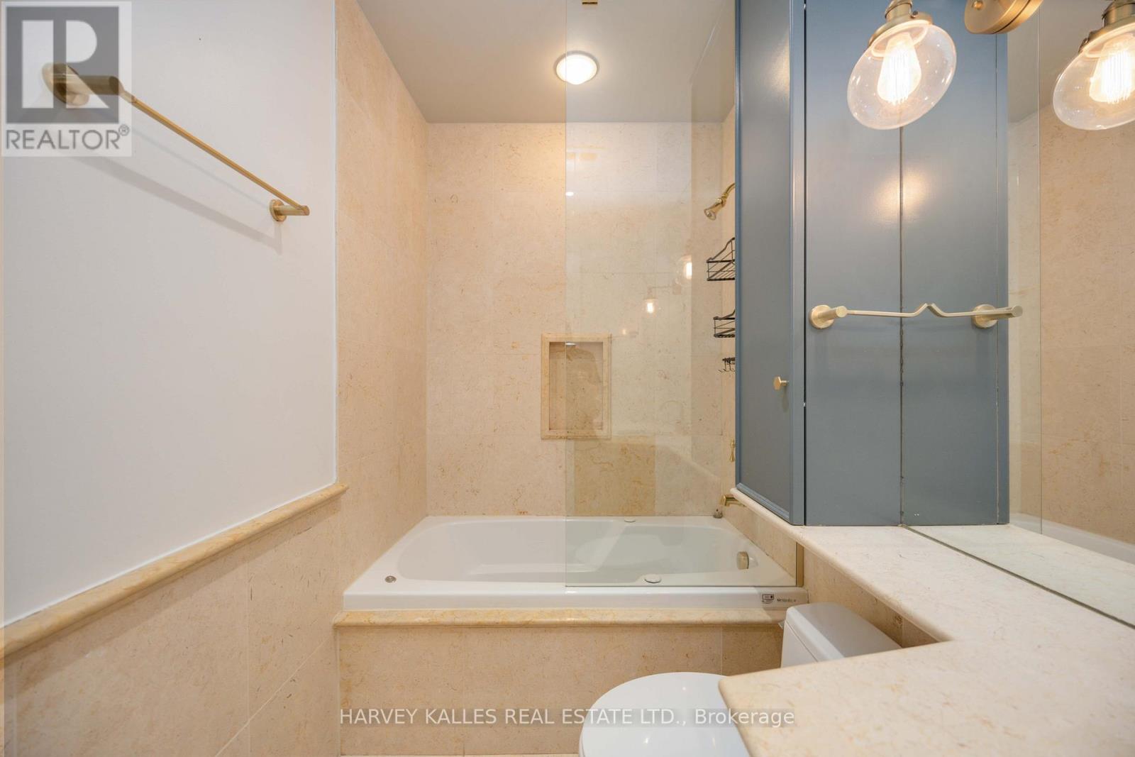 #201 33 DELISLE AVENUE - 37
