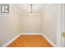 201 - 33 Delisle Avenue, Toronto, ON M4V3C7 Photo 17