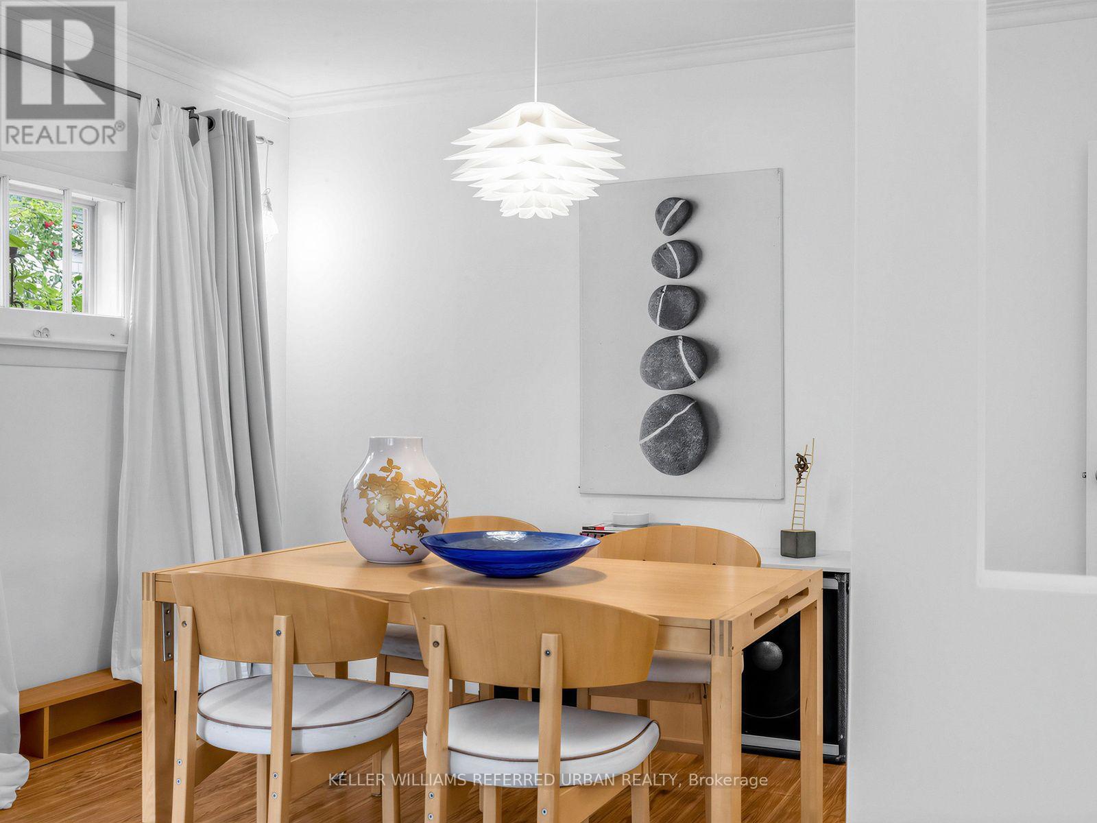 246 BURNETT AVENUE - 6