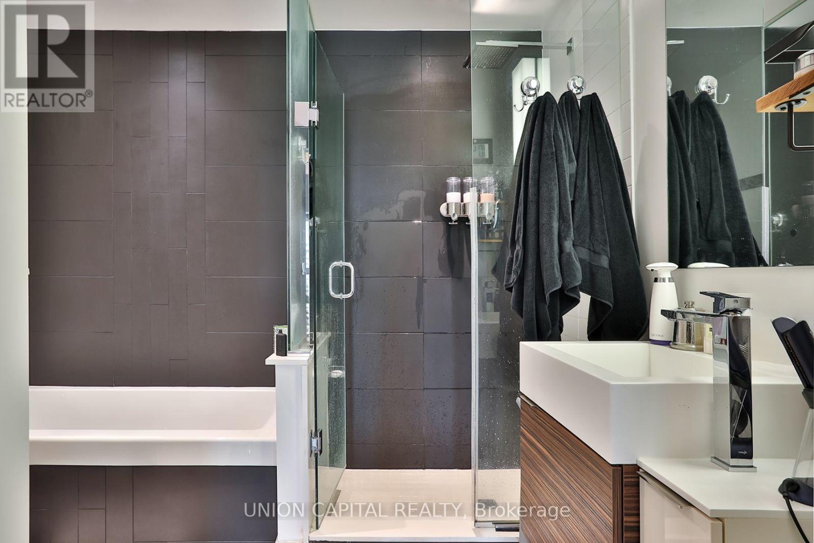 #1309 88 SCOTT STREET - 17