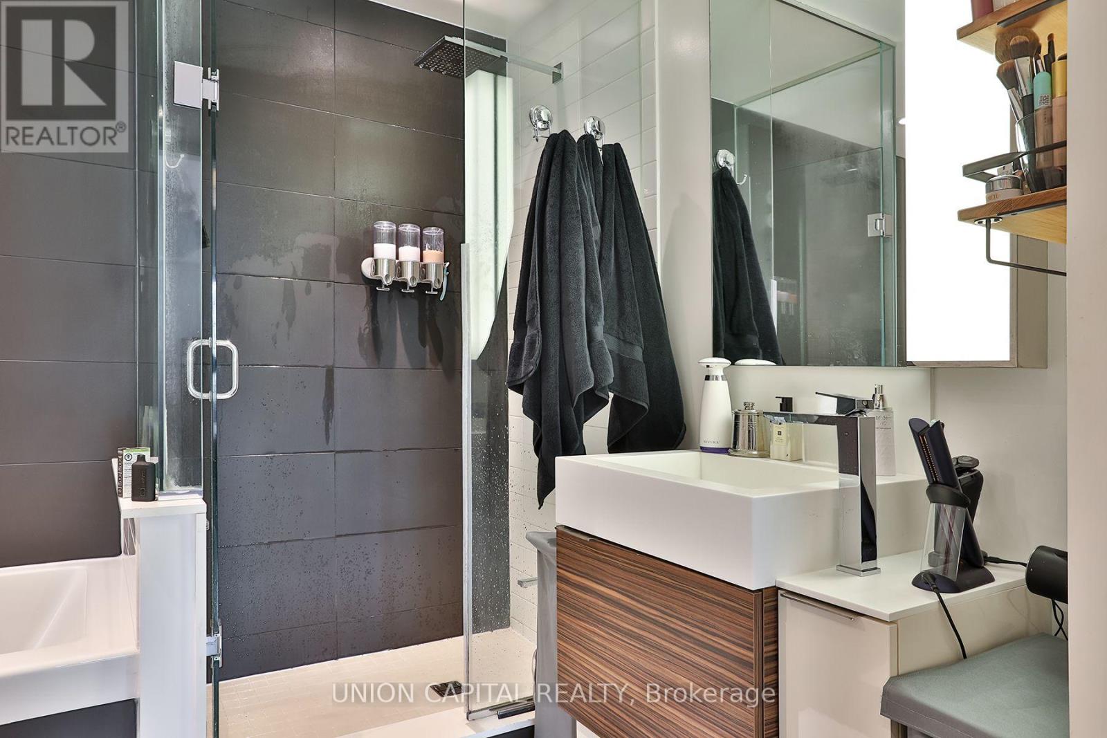 #1309 88 SCOTT STREET - 18