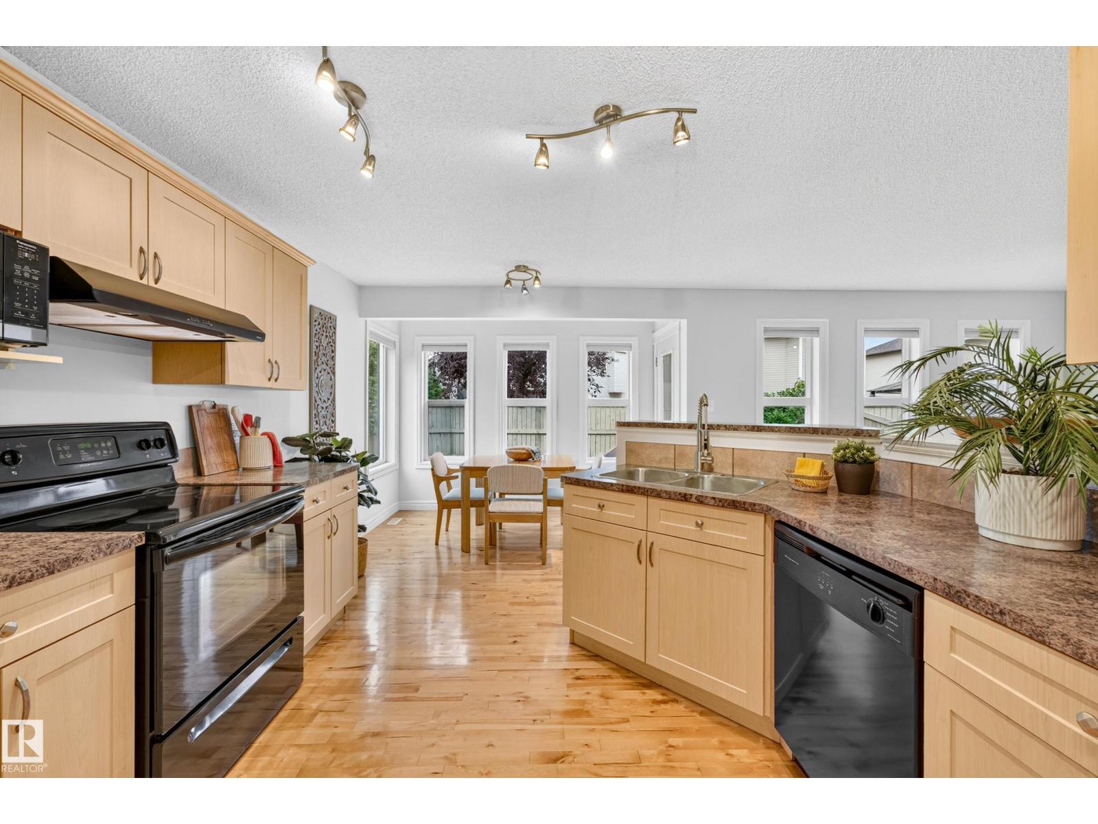 984 RUTHERFORD RD SW - Image 12