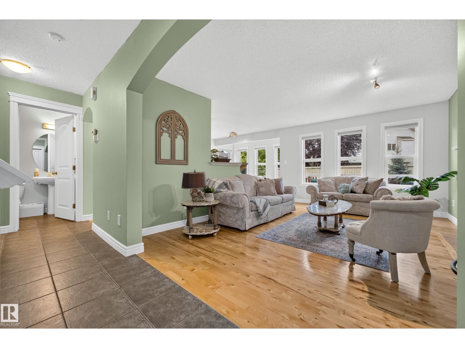 984 RUTHERFORD RD SW - 2
