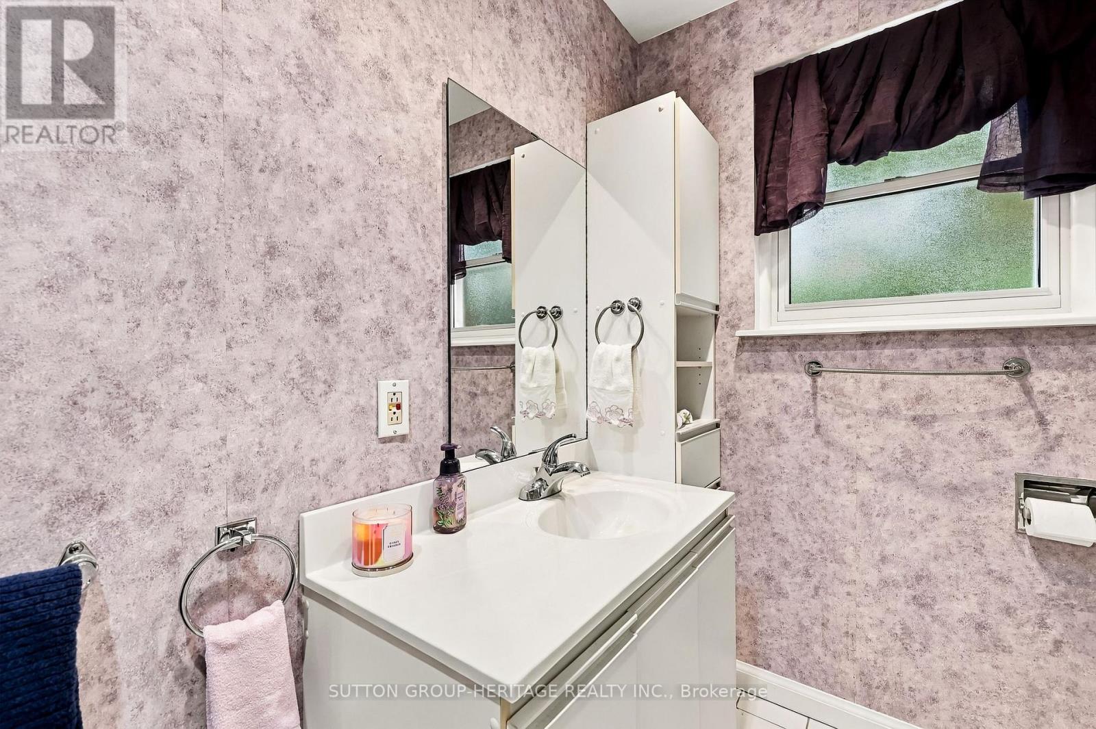 64 Gregory Road, Ajax, ON photo 17