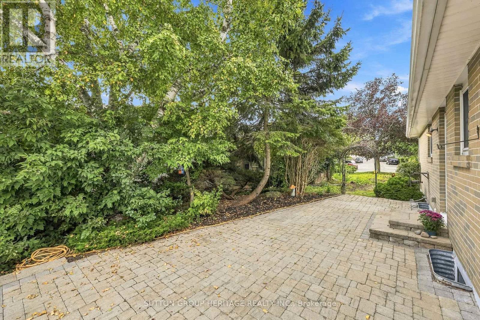 64 Gregory Road, Ajax, ON photo 37