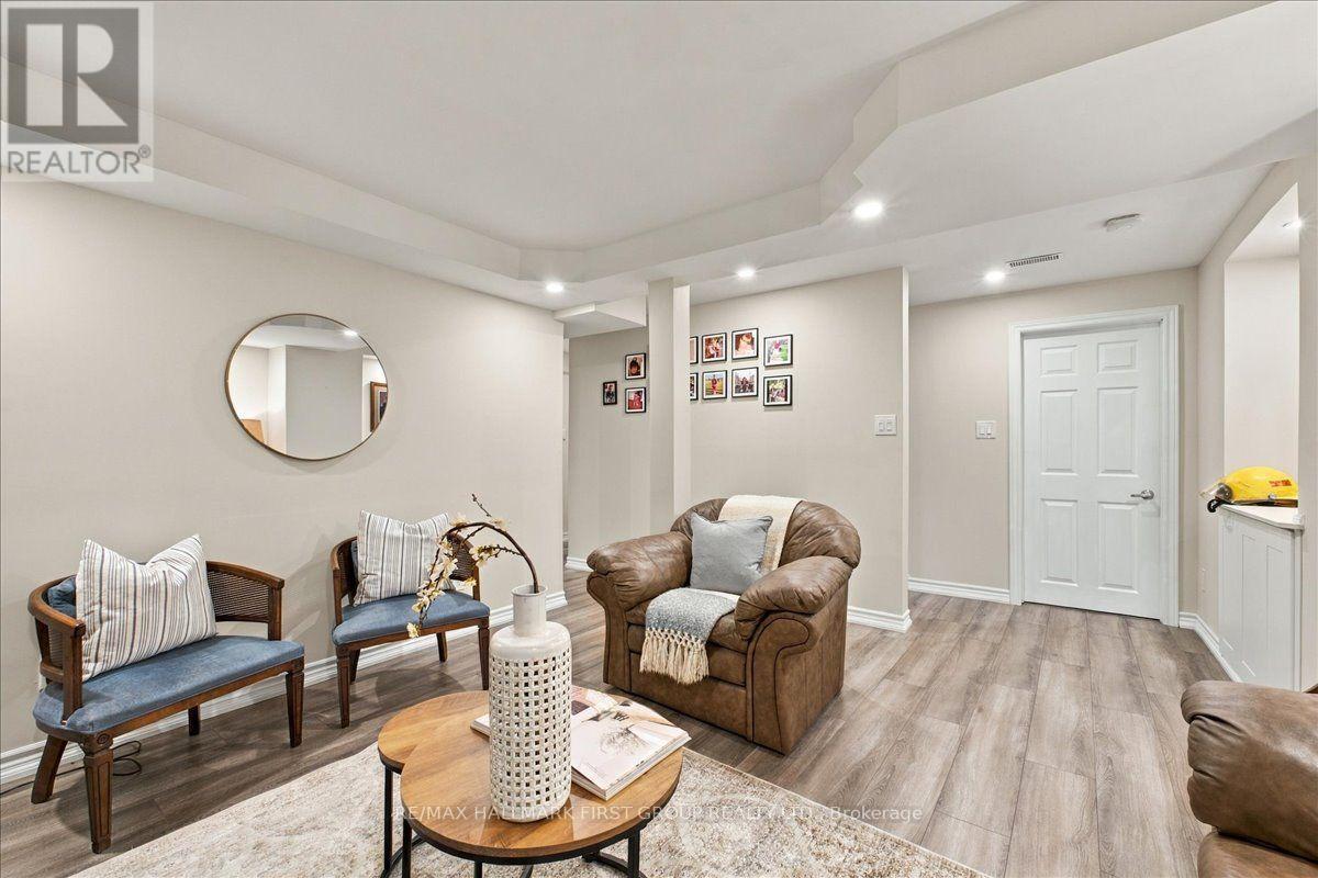 14 Belsey Lane, Clarington, ON photo 25