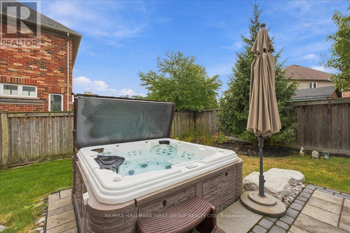 14 Belsey Lane, Clarington, ON photo 36