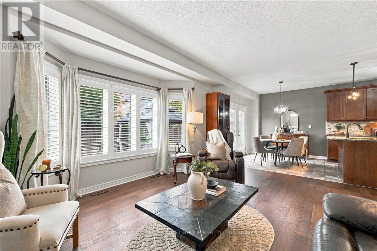 14 Belsey Lane, Clarington, ON photo 6