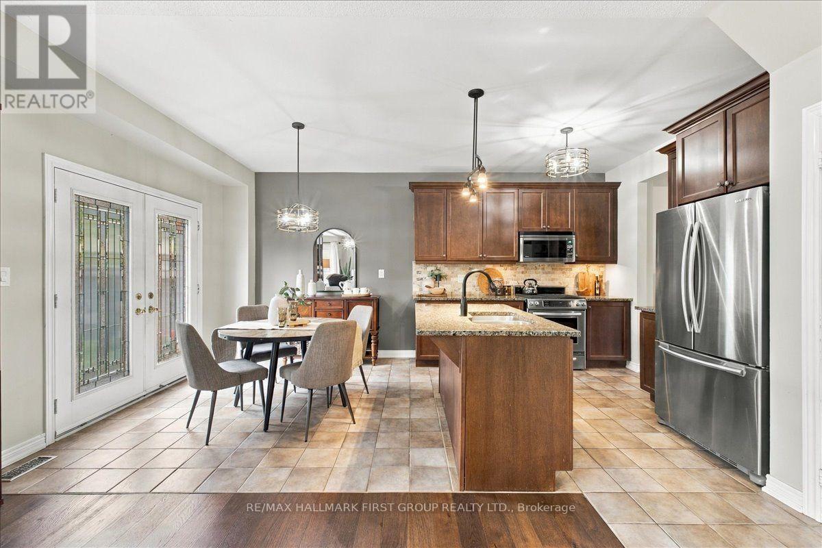 14 Belsey Lane, Clarington, ON photo 7