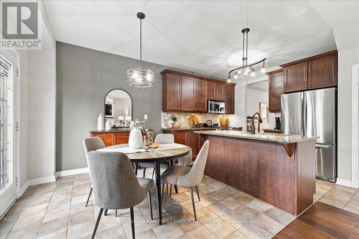 14 Belsey Lane, Clarington, ON photo 8