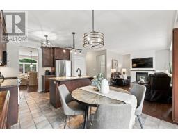 Family room - 14 Belsey Lane, Clarington, ON L1B0B3 Photo 10