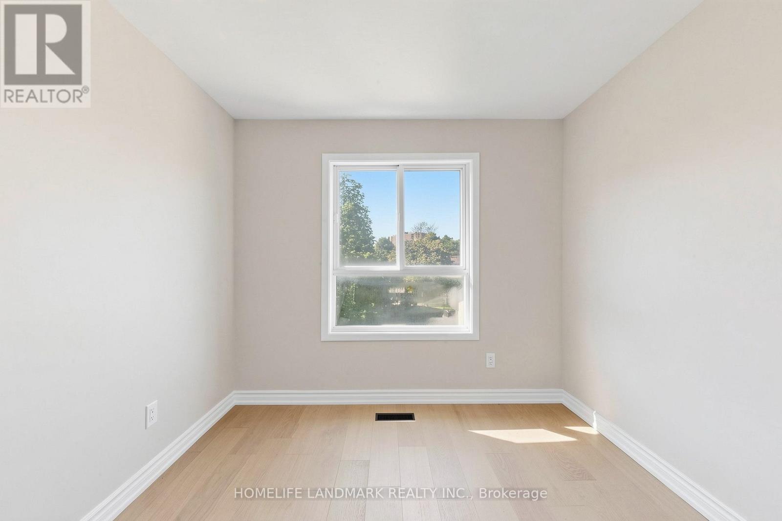 #63 1131 SANDHURST CIRCLE - Image 28