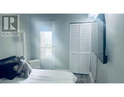 201 - 15390 Yonge Street, Aurora, ON L4G1N8 Photo 32