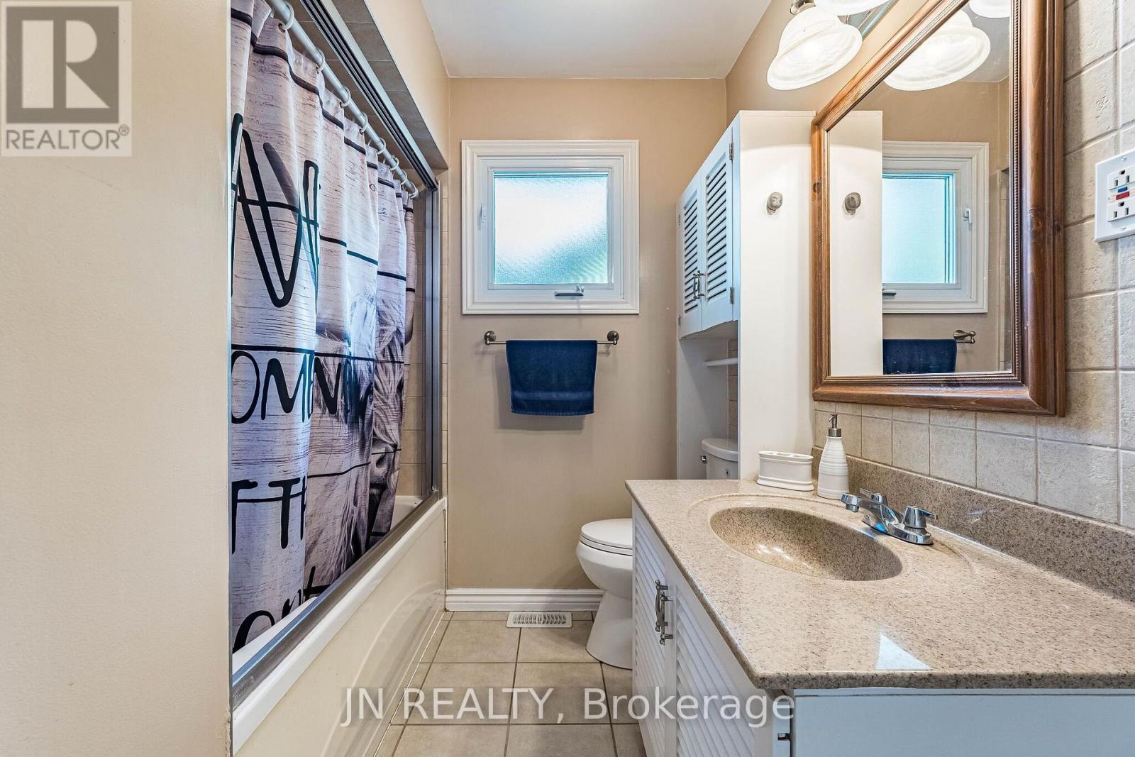 49 SCHOOL STREET - Image 31