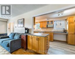 49 School Street, East Gwillimbury, ON L9N1K6 Photo 15