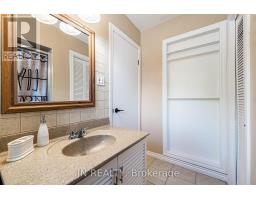 49 School Street, East Gwillimbury, ON L9N1K6 Photo 32