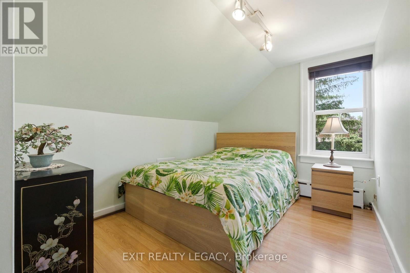 126 TEMPERANCE STREET - 42