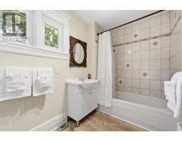 126 Temperance Street, Aurora, ON L4G2R4 Photo 37