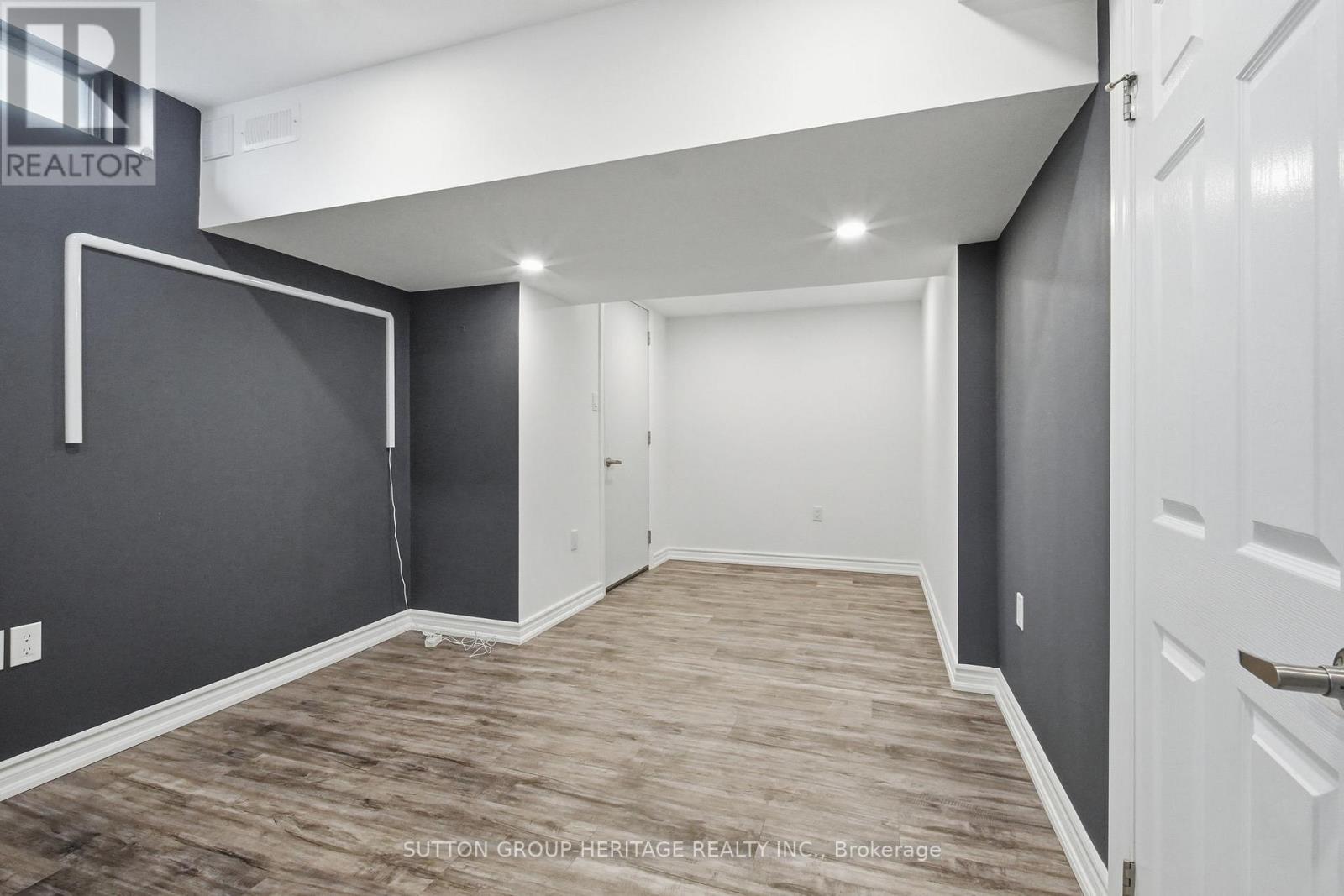 178 NORTHVALE ROAD - 41
