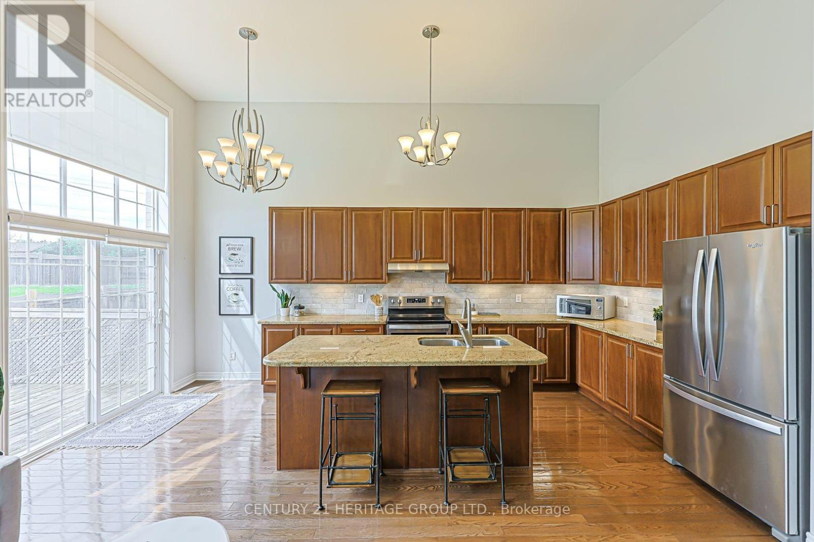 546 TAPESTRY LANE - 11