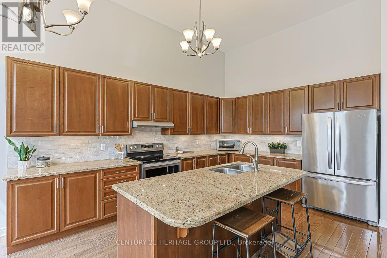 546 TAPESTRY LANE - 13