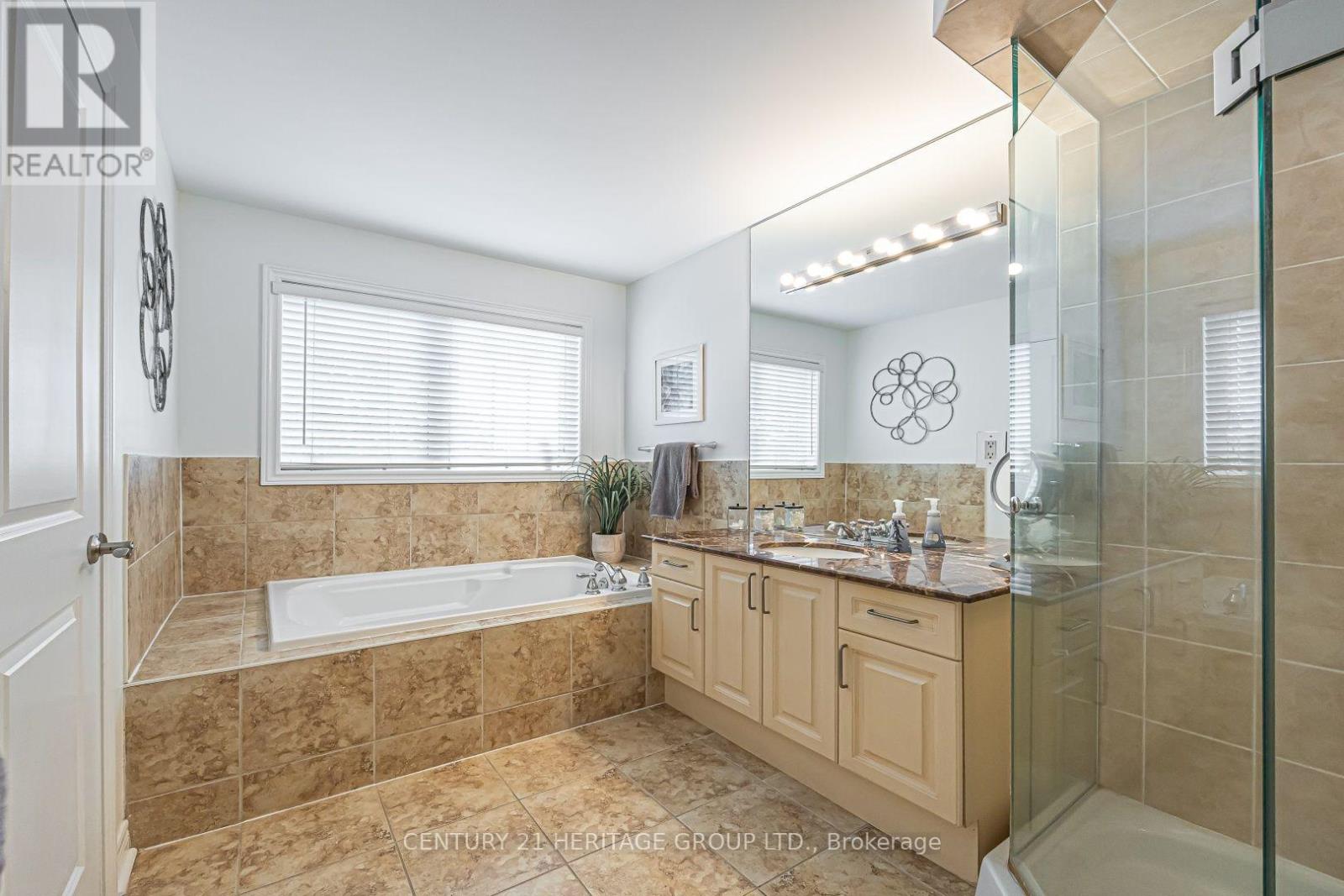 546 TAPESTRY LANE - 16