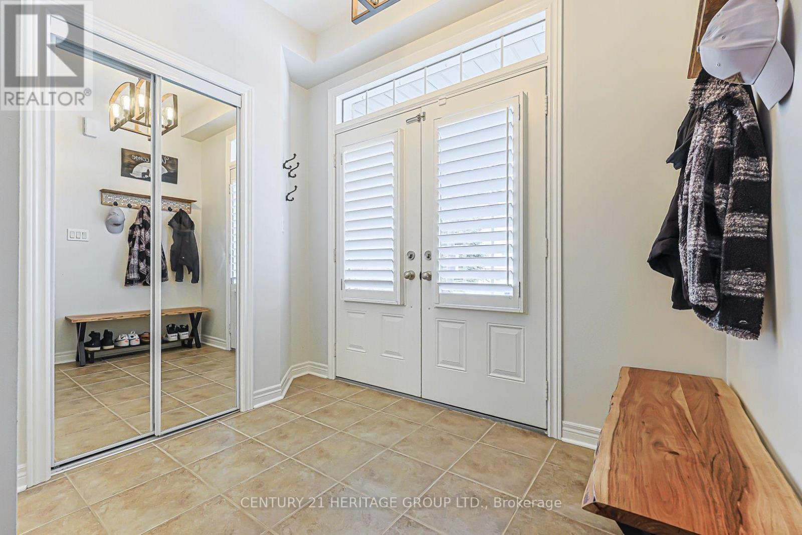546 TAPESTRY LANE - 3