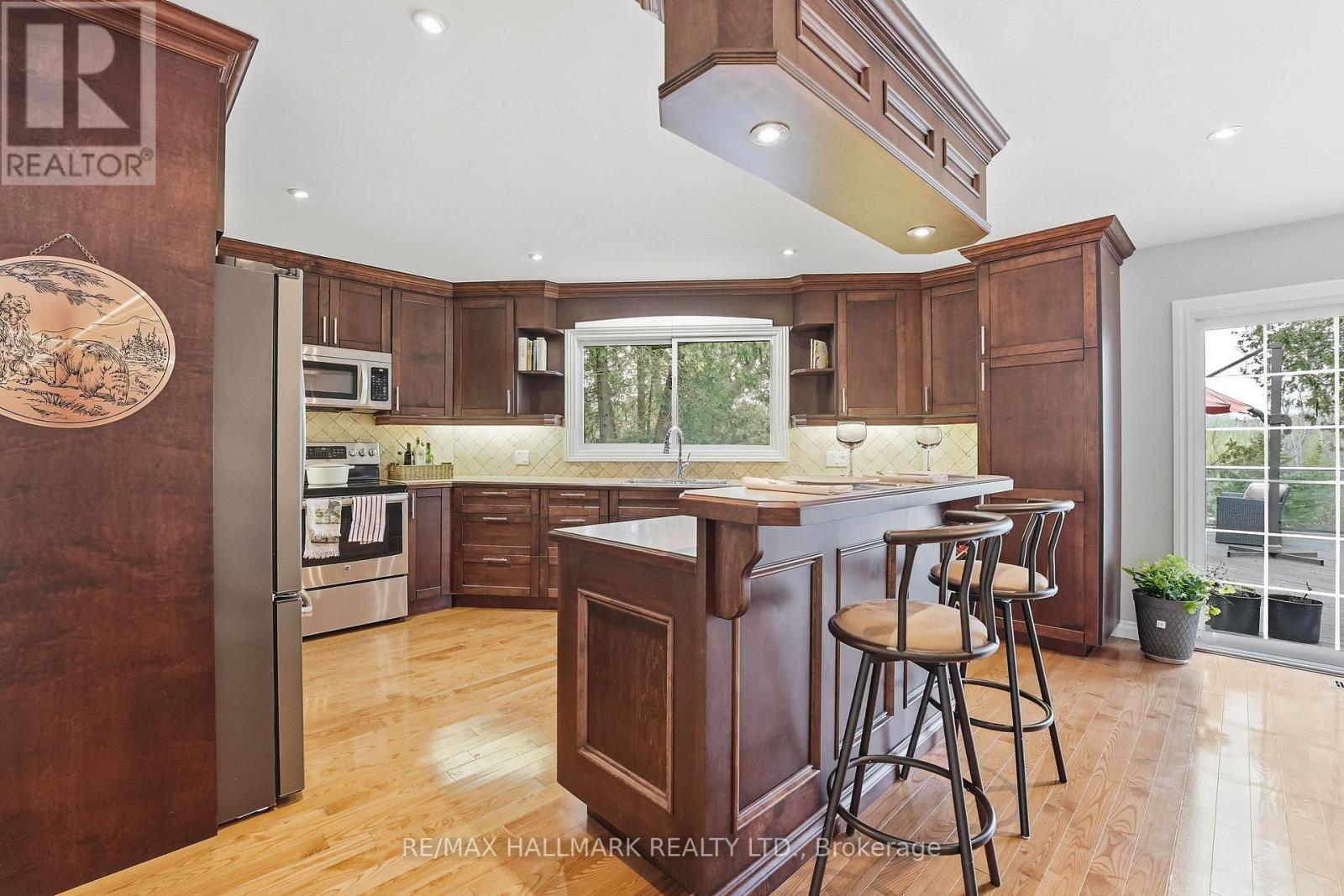 104 RIVERBANK DRIVE - Image 11