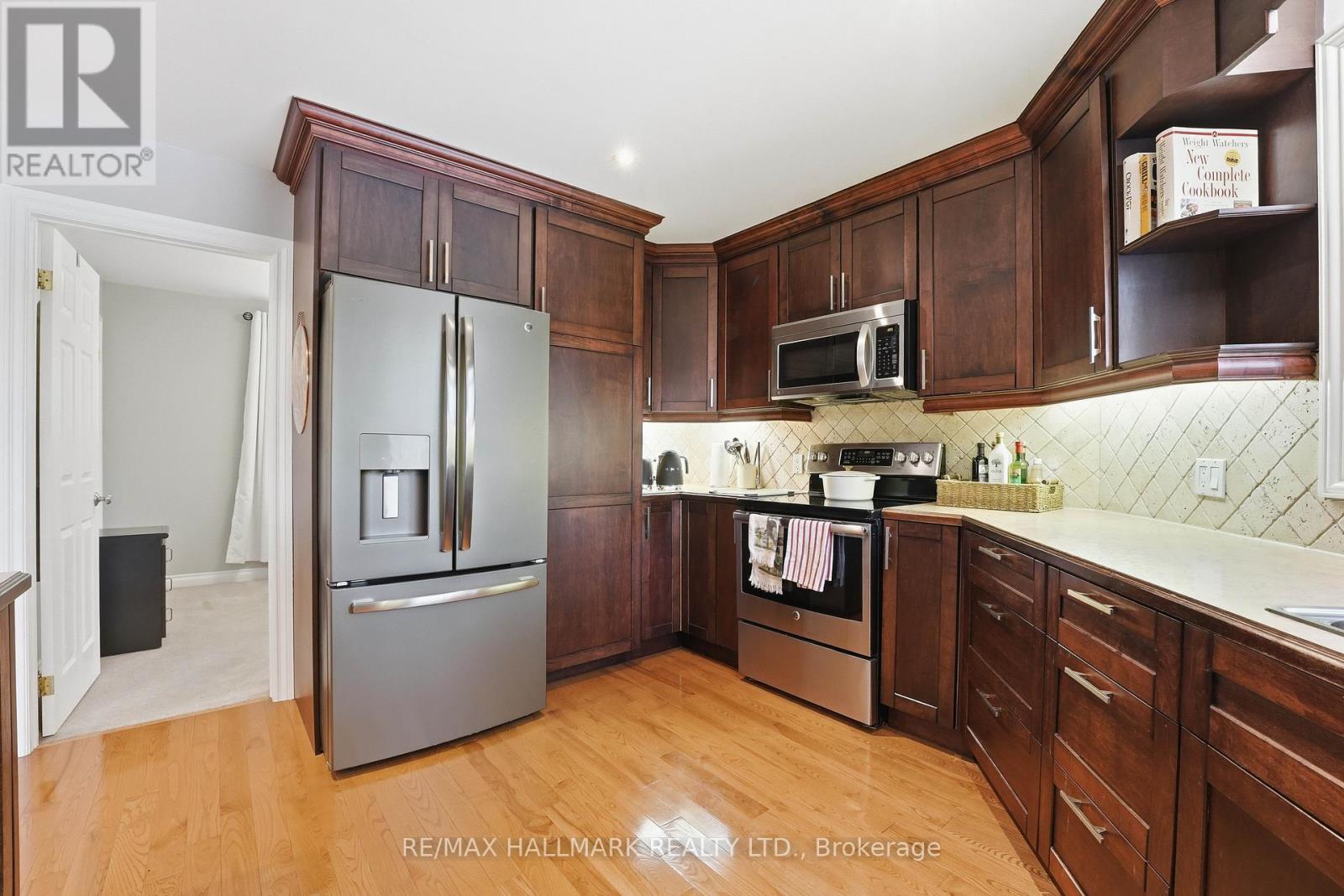 104 RIVERBANK DRIVE - Image 14