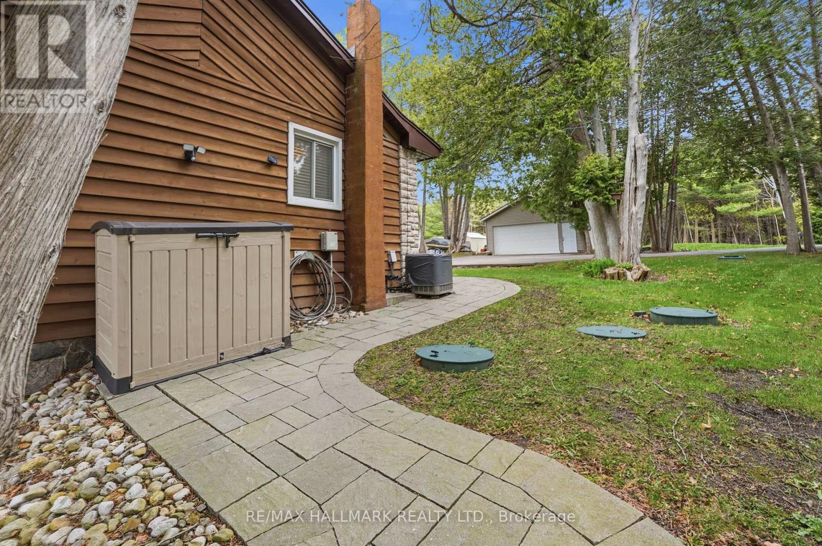 104 RIVERBANK DRIVE - Image 35