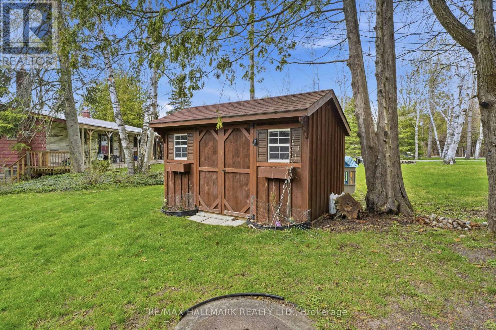 104 RIVERBANK DRIVE - Image 36