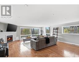 Family room - 104 Riverbank Drive, Georgina, ON L0E1N0 Photo 6