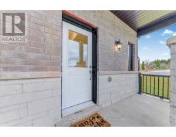 2 Lahey Crescent, Penetanguishene, ON L9M0W1 Photo 7