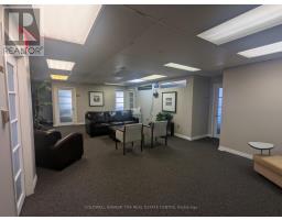 Upper - B - 284 Dunlop Street W, Barrie, ON L4N1B9 Photo 6