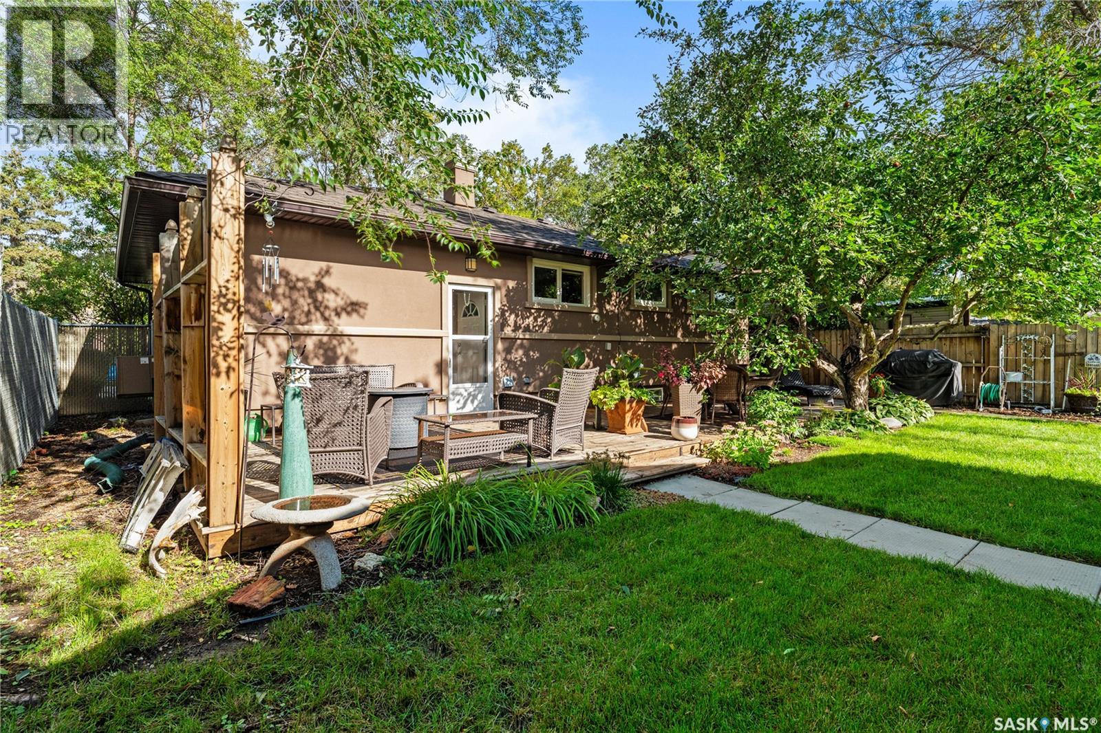 609 18th AVENUE E - Image 39