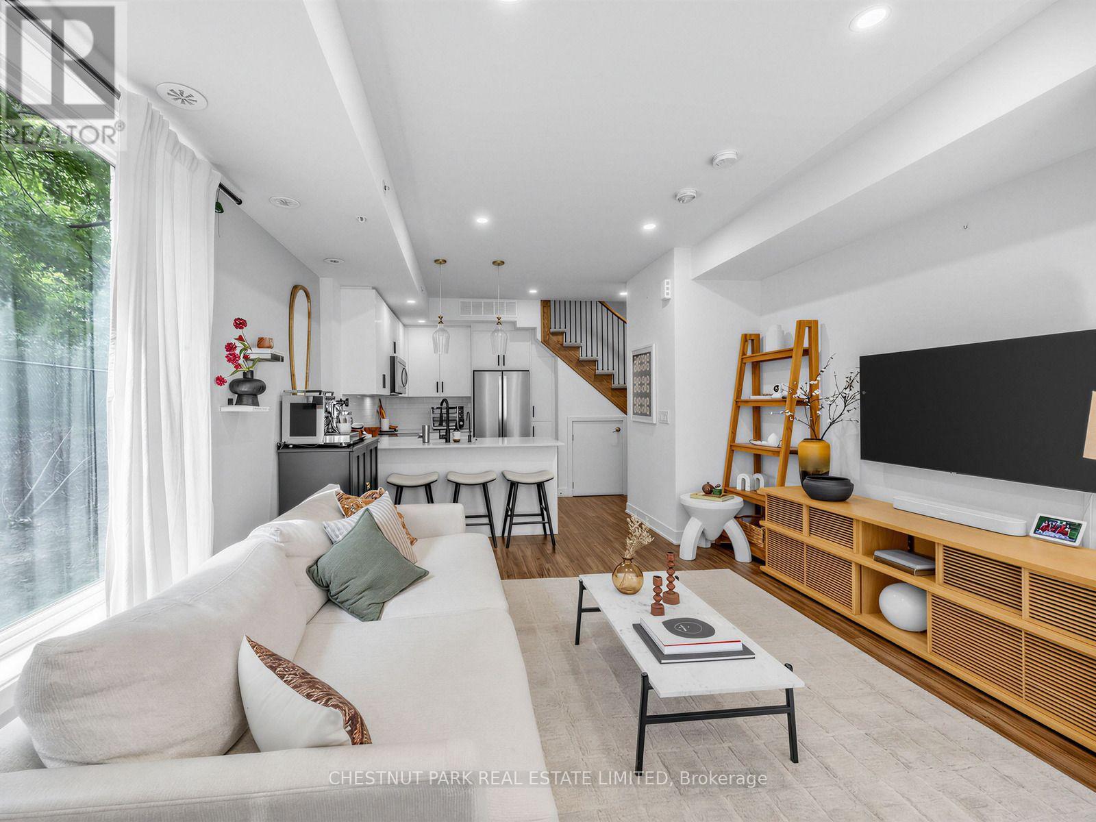 Photo of 3488 Widdicombe Way