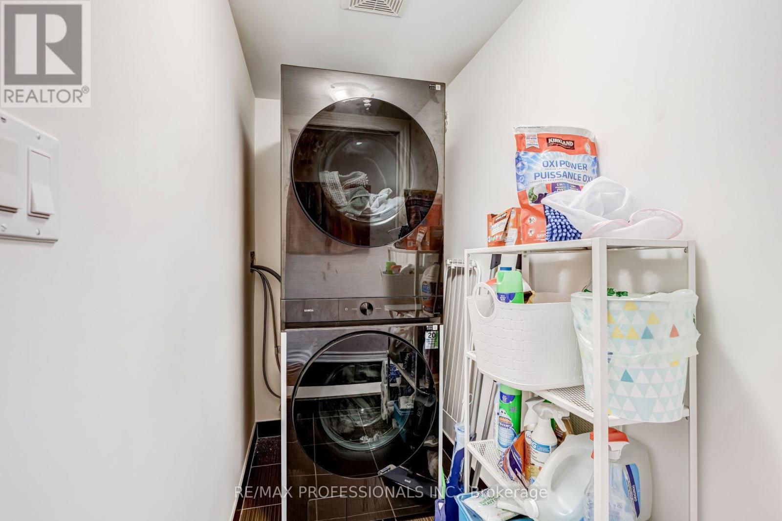 #63 636 EVANS AVENUE - Image 27