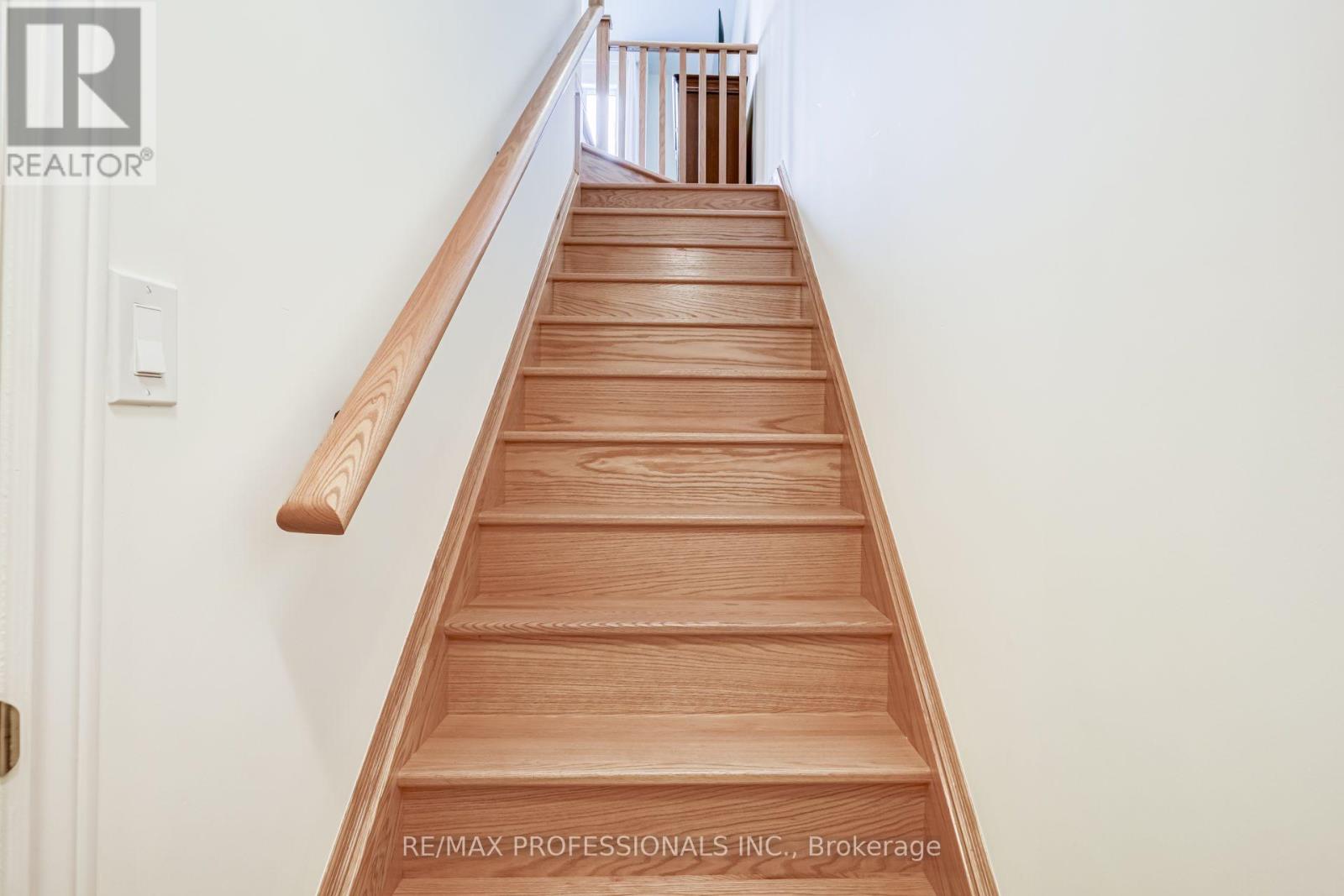 #63 636 EVANS AVENUE - Image 28