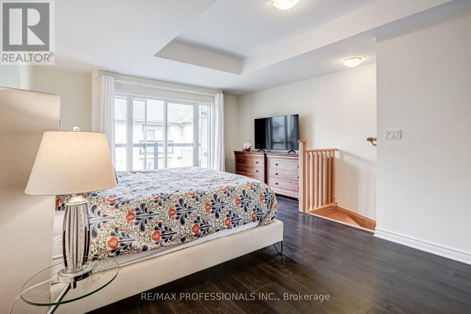 #63 636 EVANS AVENUE - Image 31