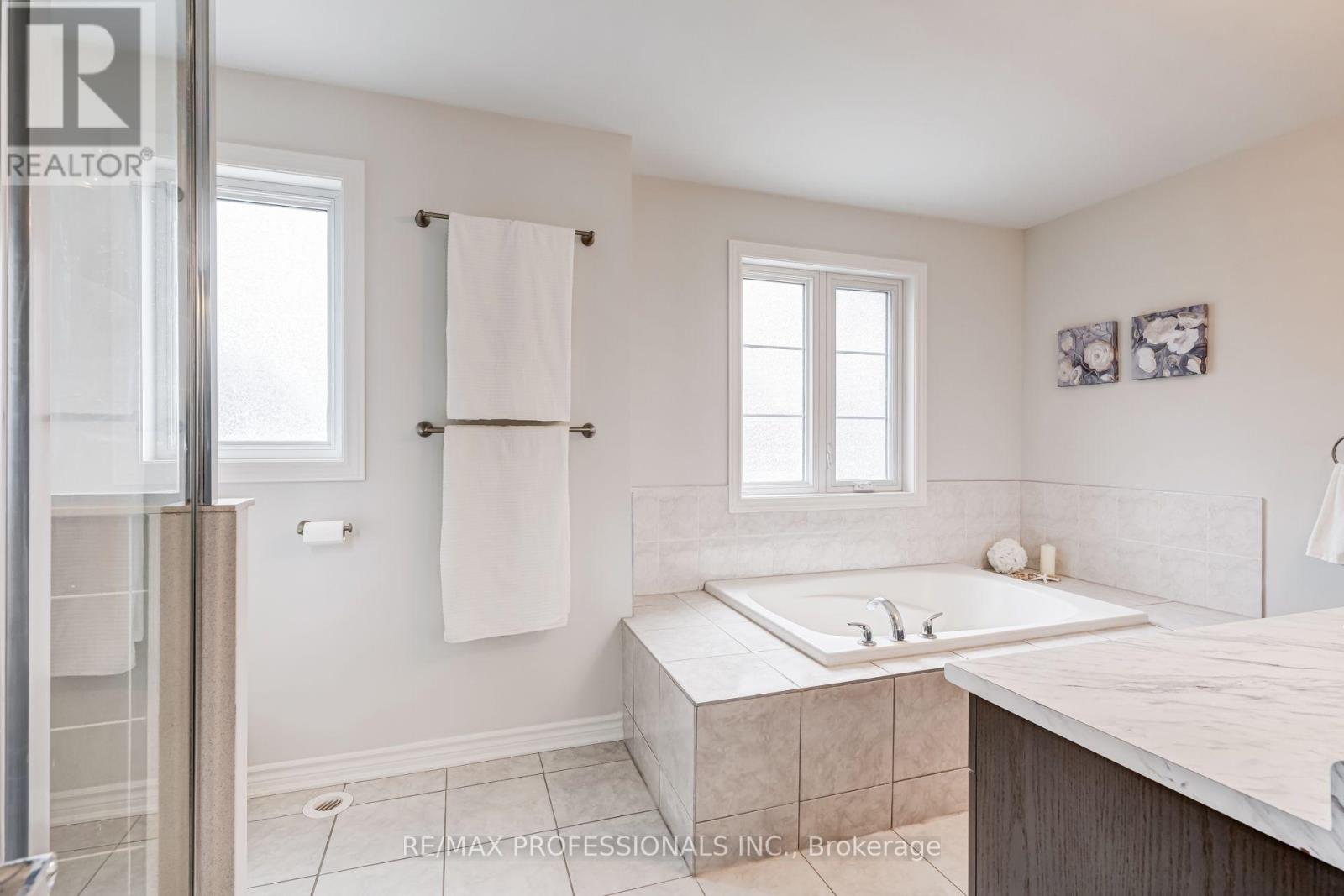 #63 636 EVANS AVENUE - Image 33